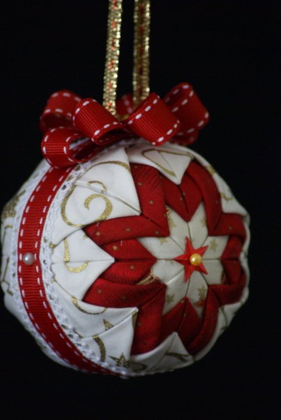 Christmas ornament2.jpg